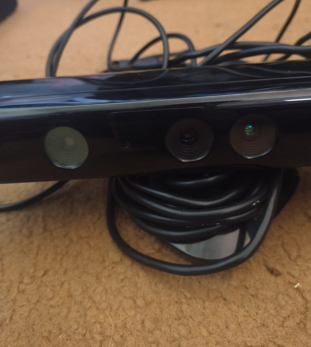 Microsoft Xbox 360 Black Console Bundle Kinect Controller HDMI Wi-Fi