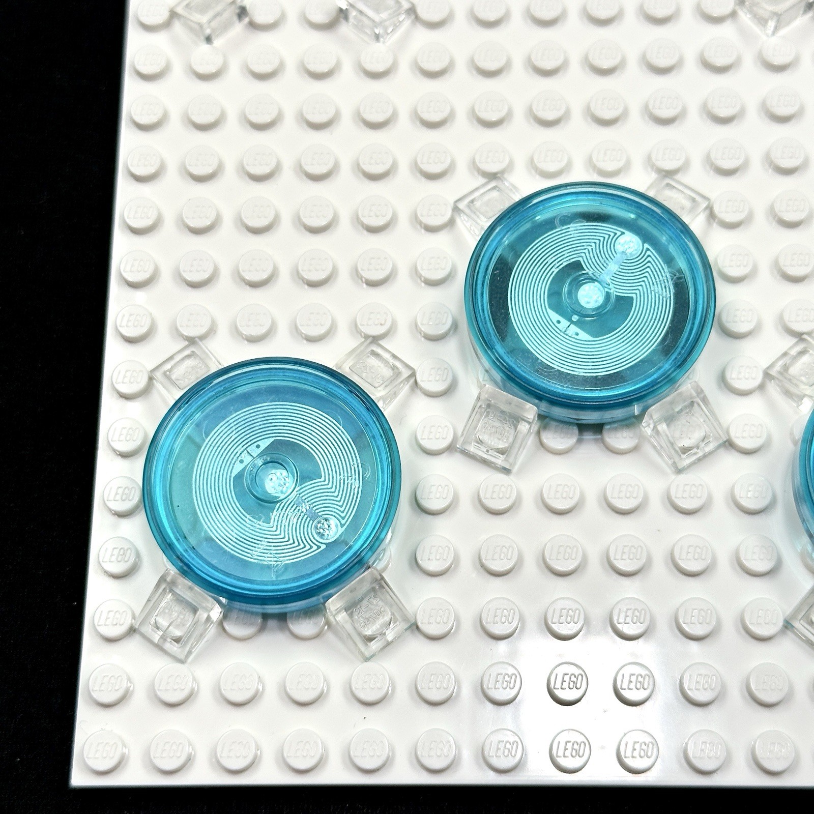 LEGO Dimensions Toy (3) pc Base Disc Tag Only Lot – DC Hero & Villan Themes
