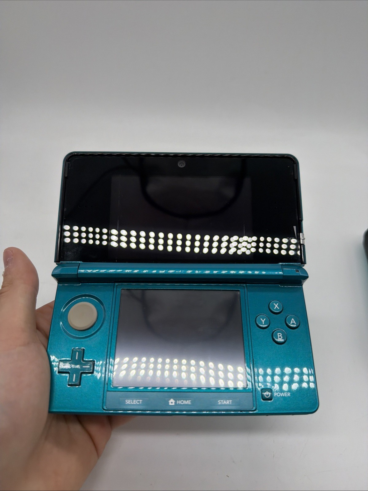 Nintendo 3DS 2GB Aqua Blue Handheld Console With Charger, Case Works Great Mint