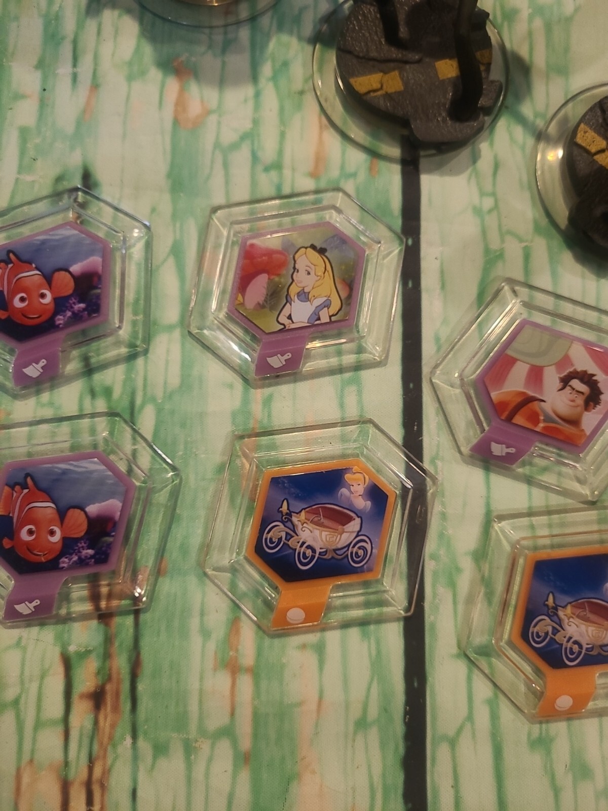 Disney Infinity Lot Of 14 Figures And 11 Power Disc The Incredibles Pirates