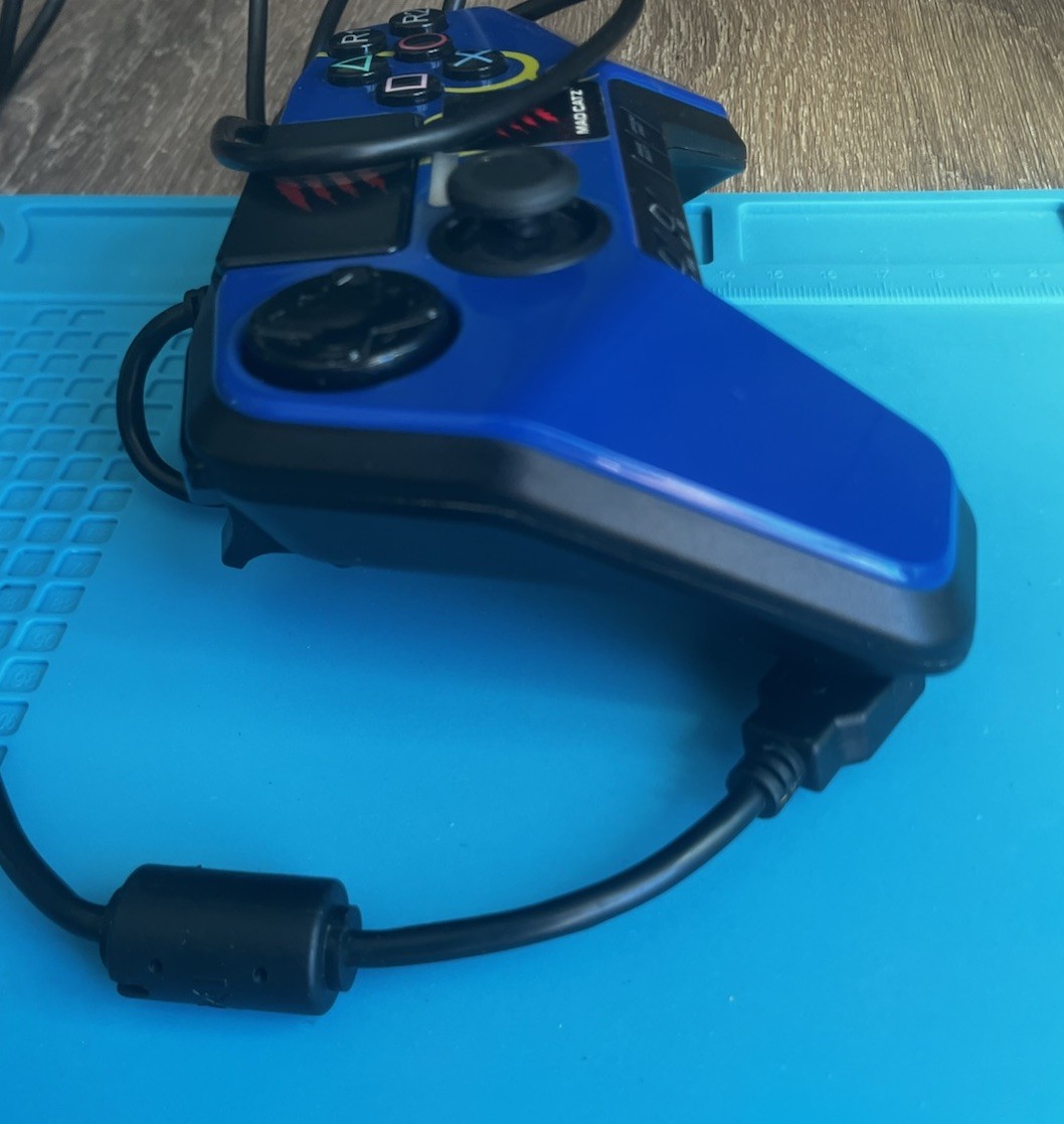 Mad Catz Street Fighter V Fight Pad Pro Chun-Li Blue