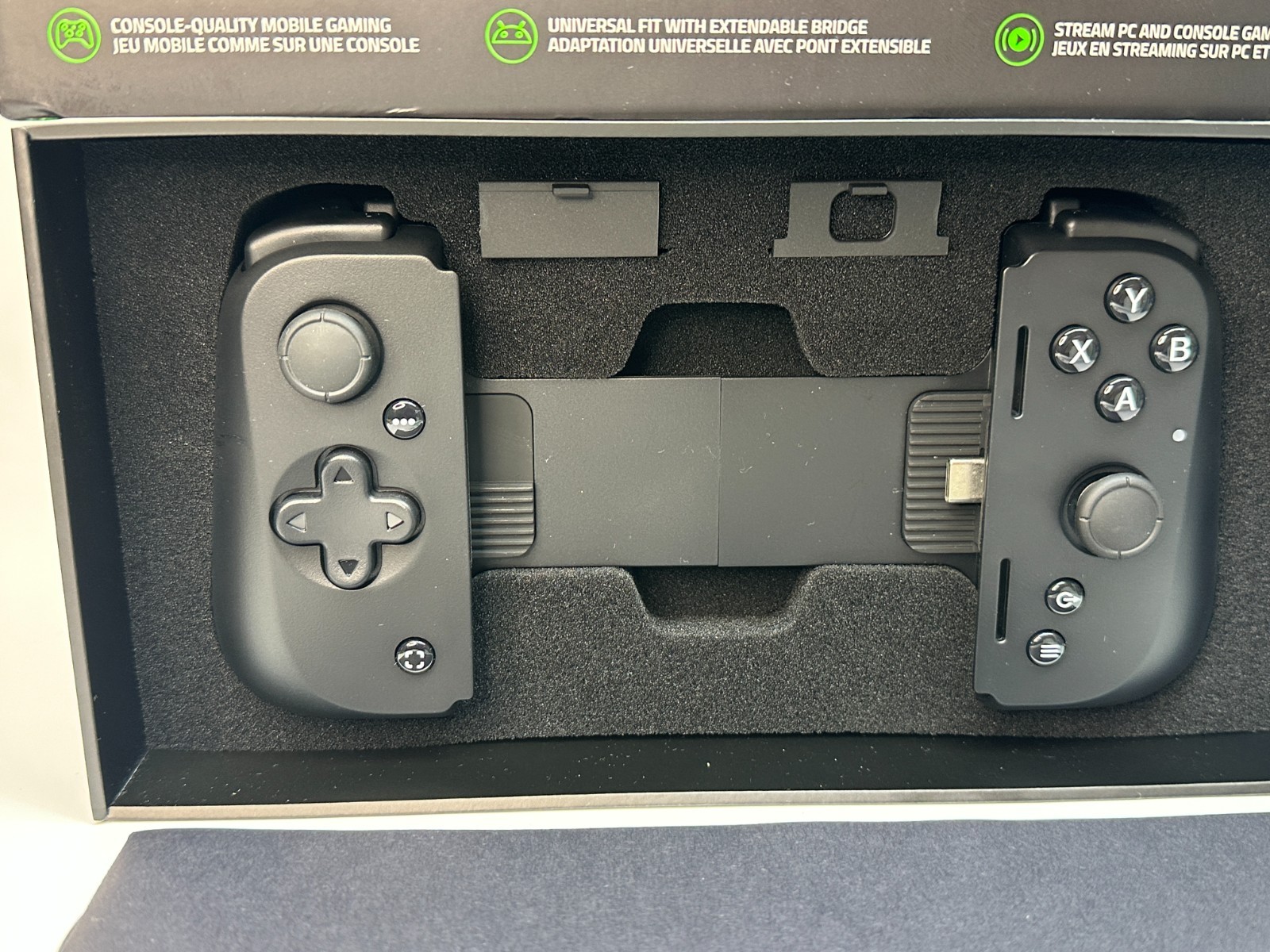 Razer Kishi V2 USB-C Mobile Gaming Controller Android RZ06-04180100-R3U1 NEW