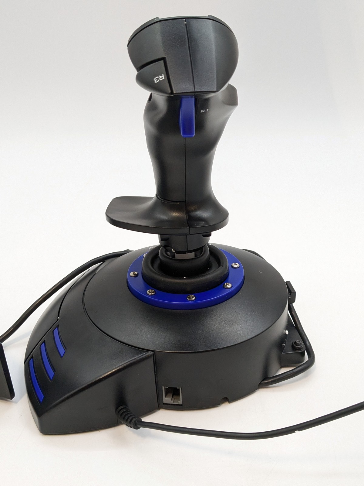Thrustmaster T.Flight Hotas 4 Joystick For PS4/PS5/Windows (4169085) – Black