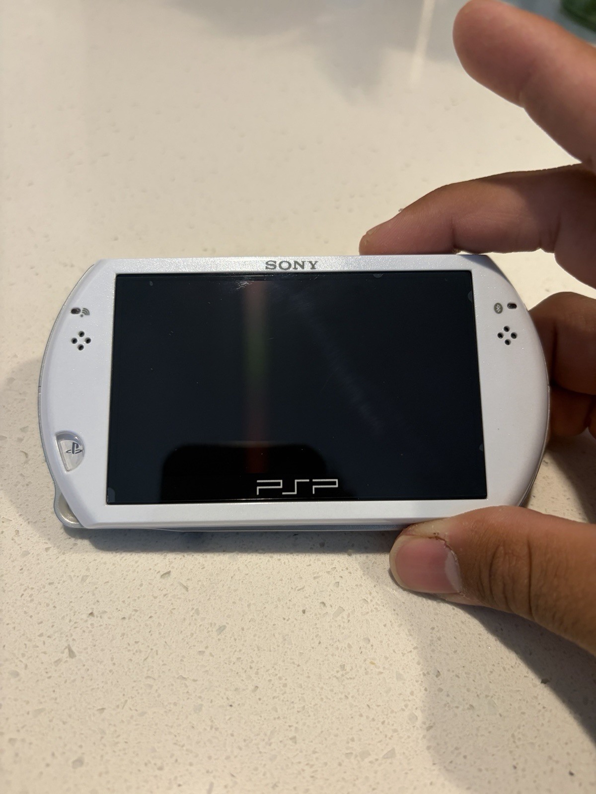 Sony PSP Go White/Silver 16GB Wi-Fi Region Free Handheld w/ AC Adapter