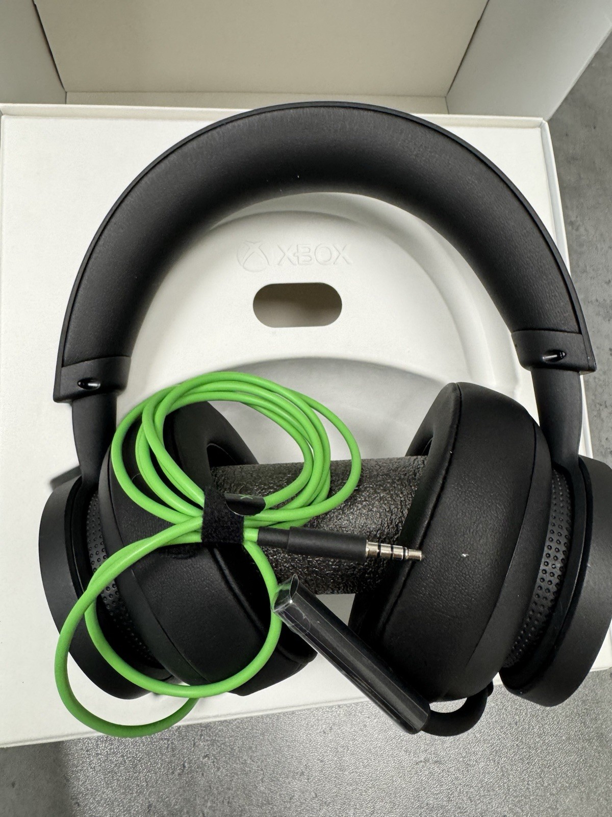 Microsoft Xbox Stereo Headset for Xbox Series X|S, Xbox One, Windows 10 – Black