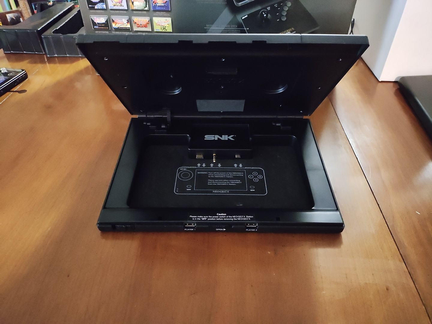 SNK NEO GEO X GOLD LIMITED EDITION CONSOLE + NINJA MASTERS + SECOND CONTROLLER