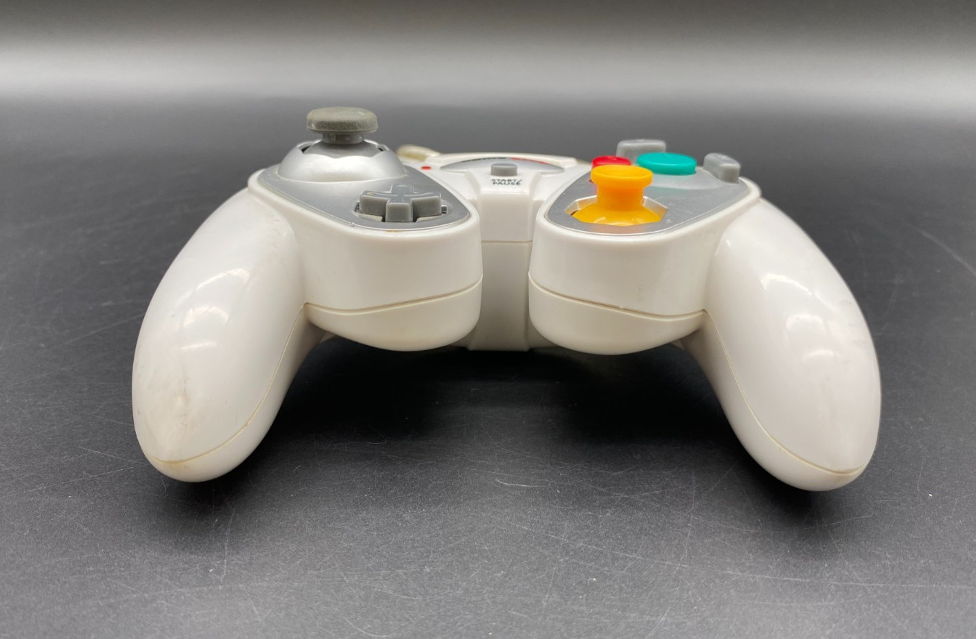 GameStop G3 Wired Controller For Nintendo GameCube White/Silver
