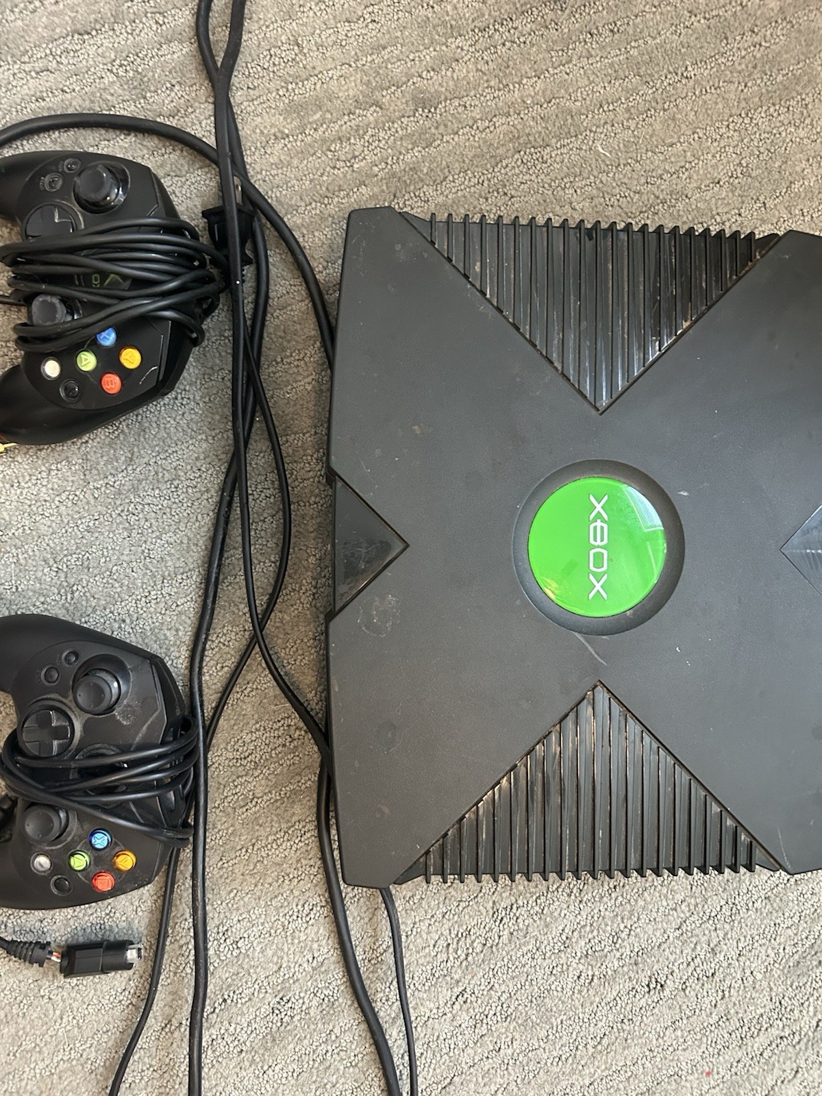 Microsoft Xbox Original Console Black 8GB 480p NTSC-U/C w/ 2 Wired Controllers.