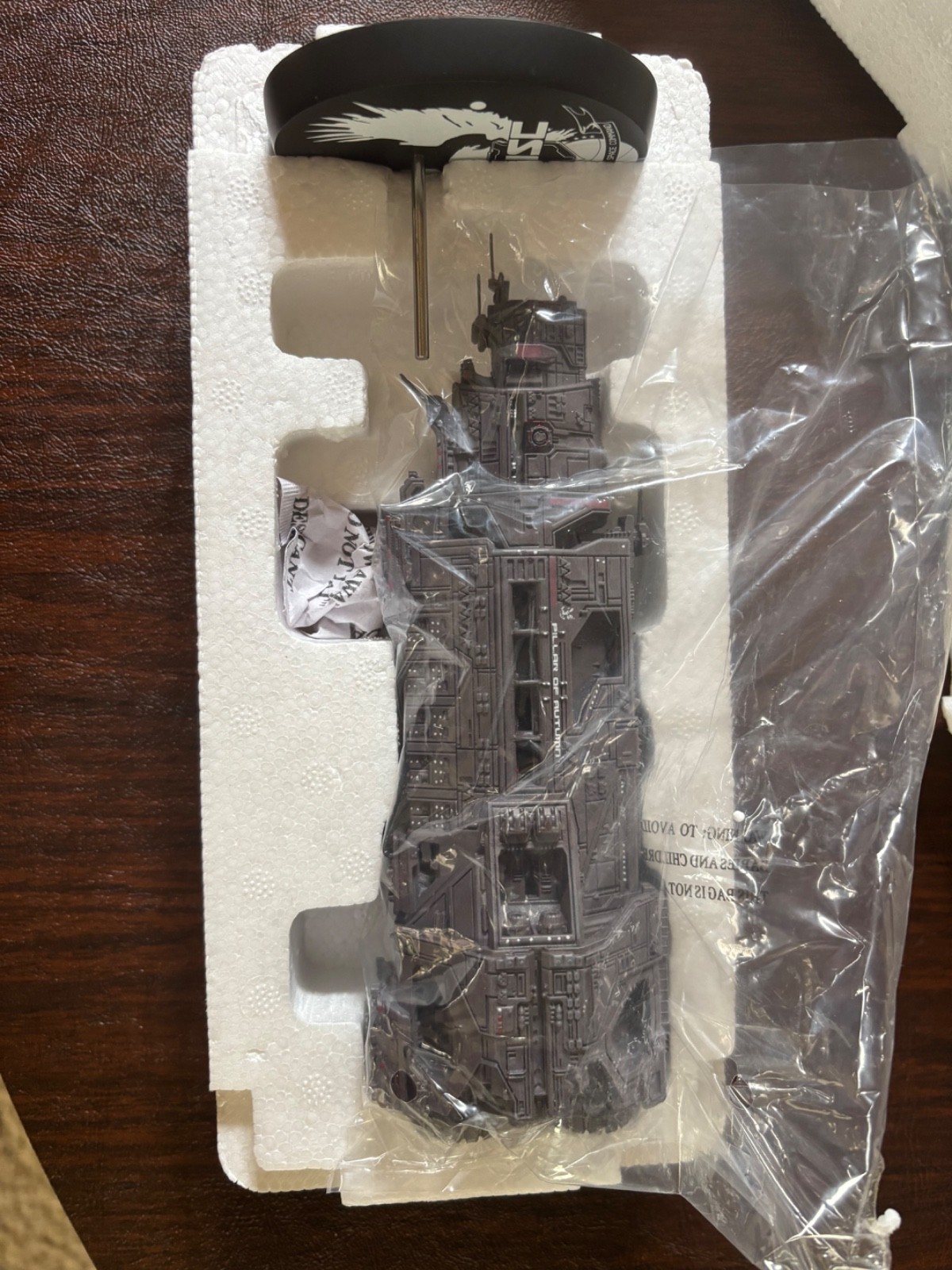 Dark Horse Halo 7.5″ UNSC Pillar of Autumn Replica Statue