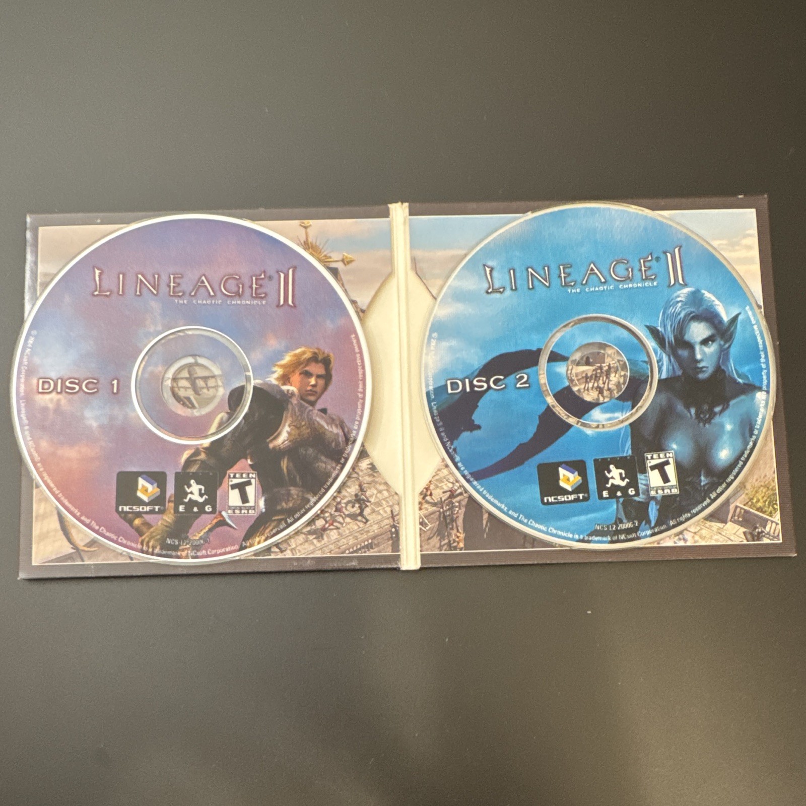 NCsoft Lineage II: The Chaotic Chronicle PC RPG T-Teen Online Play Y2K era