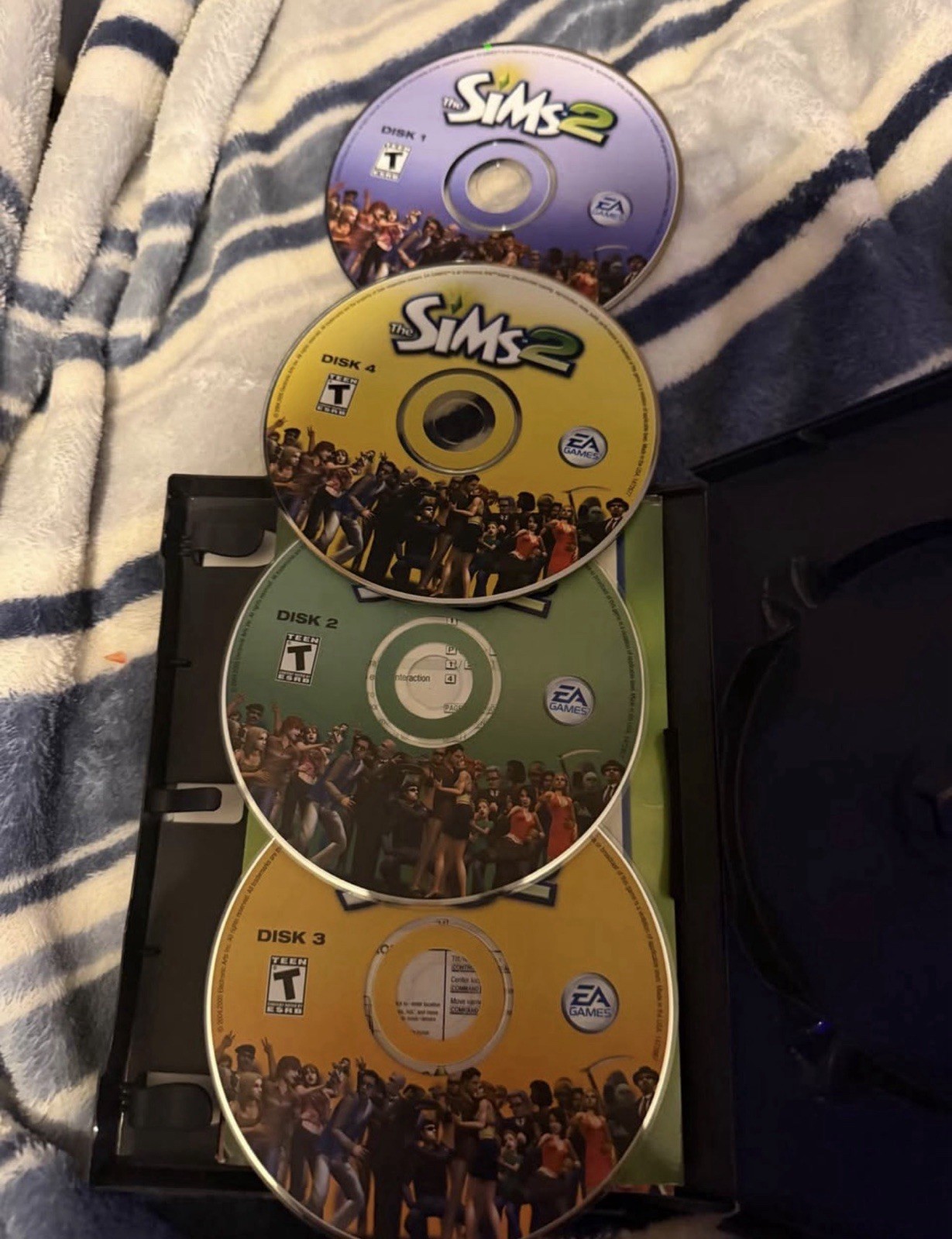 EA Games The Sims 2 PC CD-ROM Game 4 Discs T-Teen The Sims Series