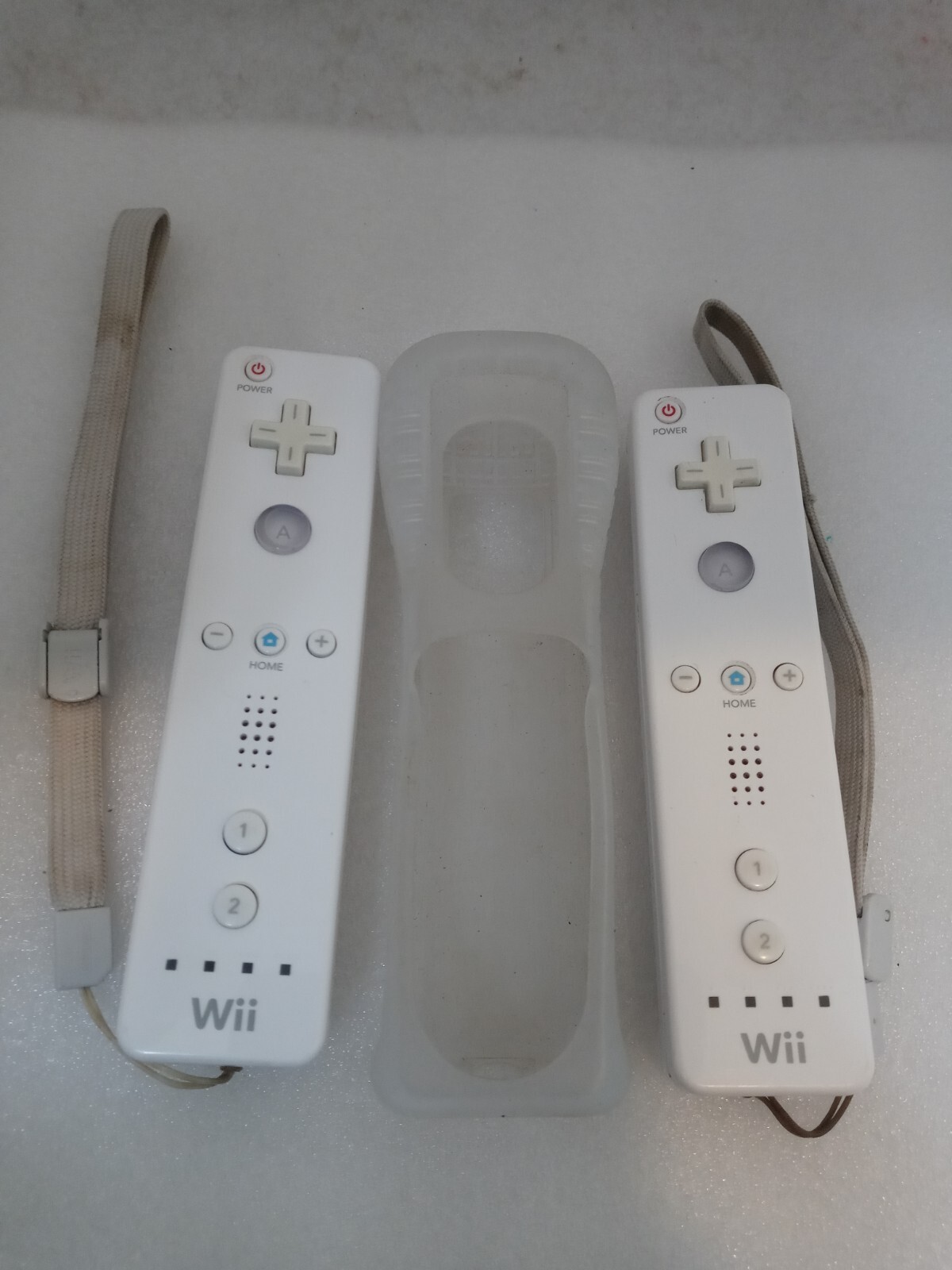 Nintendo OEM Wiimote Remote White Motion Plus Controller Official Tested x2