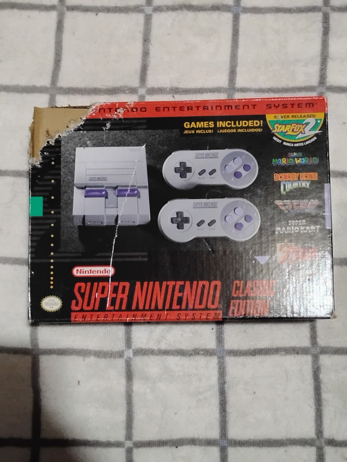 SNES Mini/ Classic w controllers, console & poster