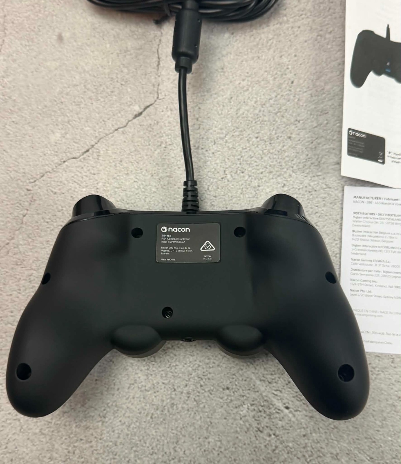 Nacon Wired Controller Sony Playstation 4 Ps4 Black Gamepad Joystick