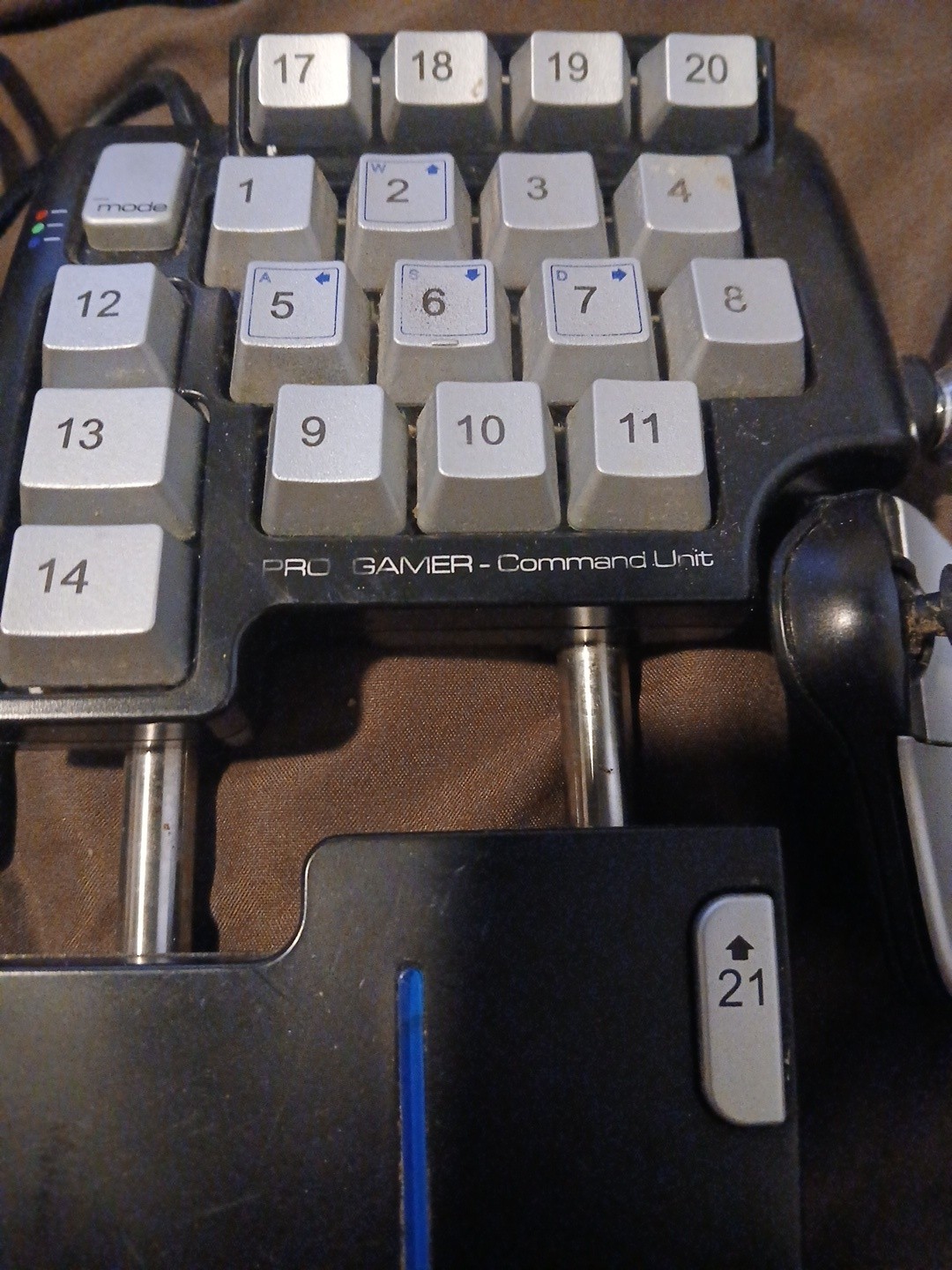 Saitek Pro Gamer Command Unit 21 Keypad Left Hand Tested Lights Up