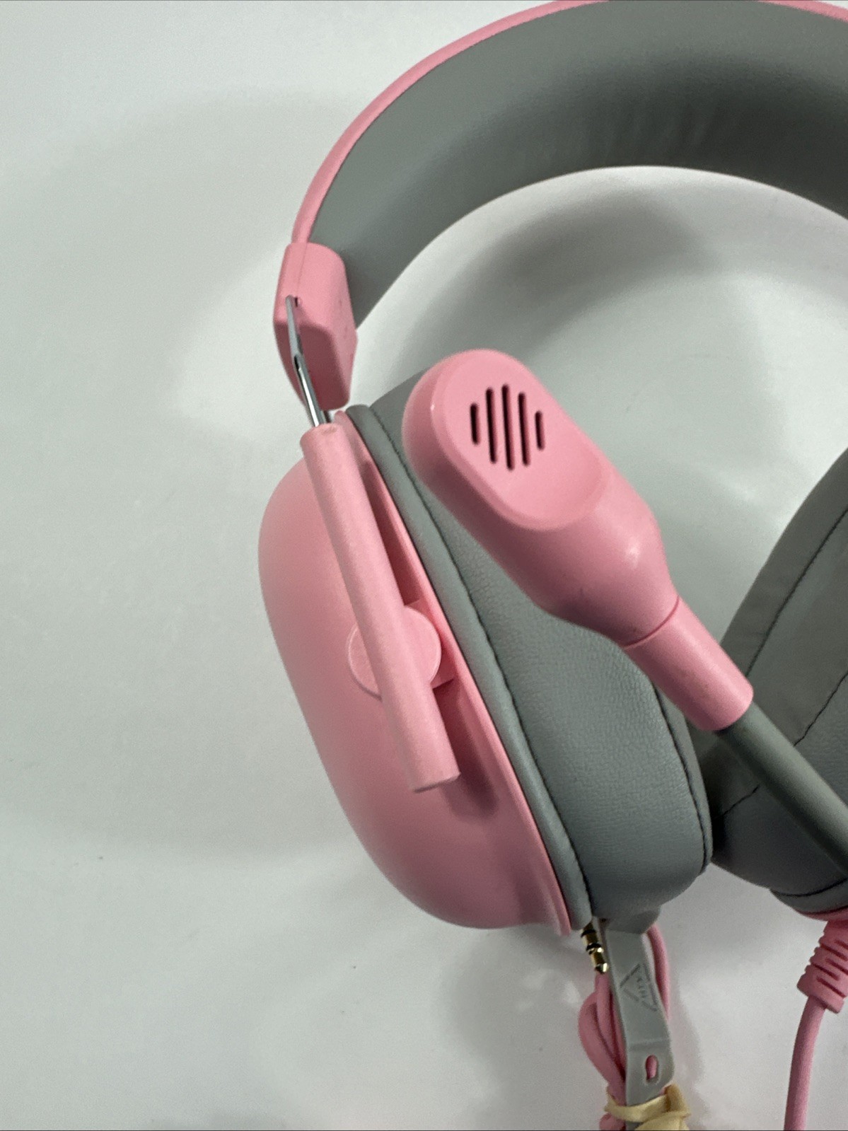 Razer – BlackShark V2 X Wired Gaming Headset – Quartz Pink
