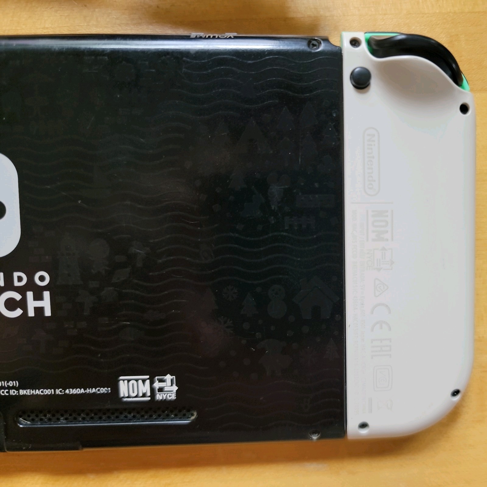 Nintendo Switch Animal Crossing Console HAC-001(-01) w/ Accessories (#102)
