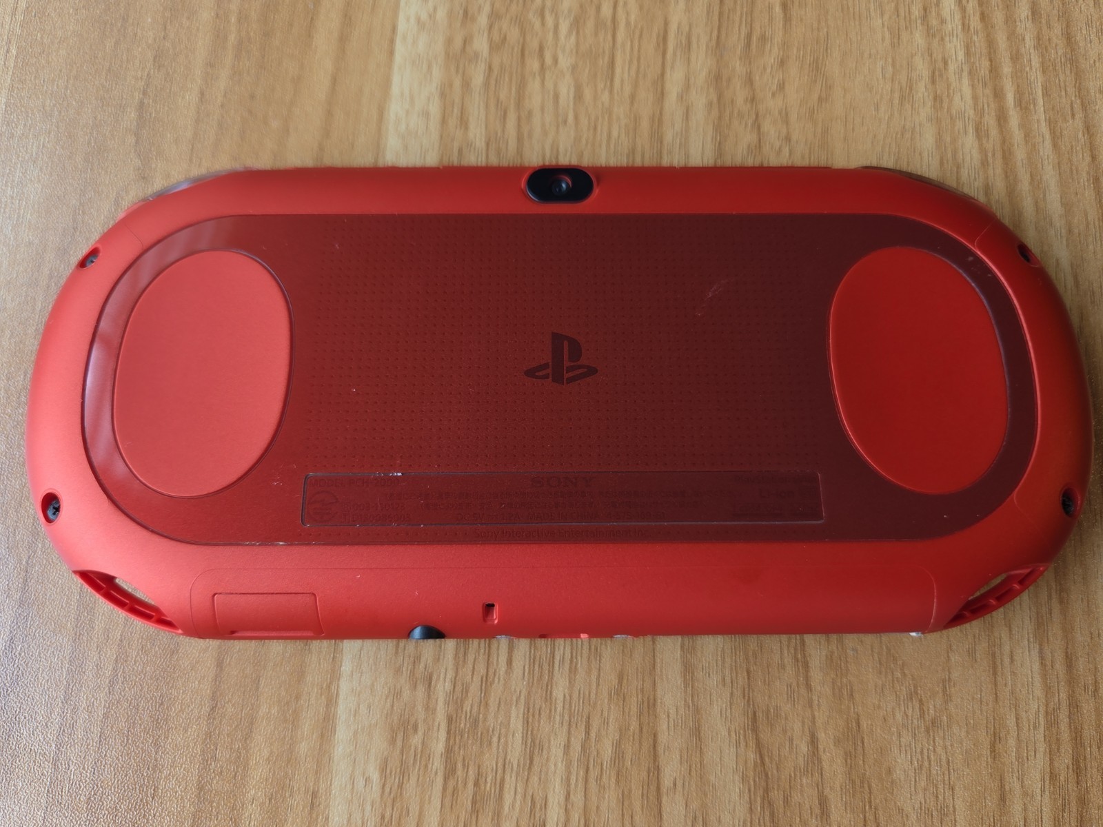 Sony PS Vita 2000 Slim PCH-2000 – Metallic Red – GREAT tested