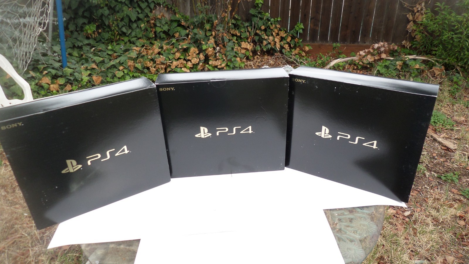Sony PlayStation 4 Limited Edition Taco Bell Bundle – Gold (CUH1215A500GB)