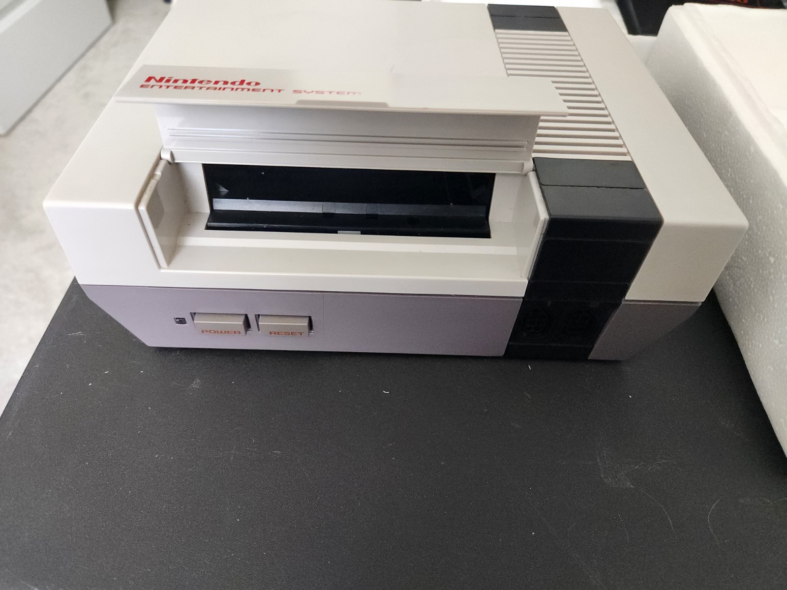 Nintendo NES Console. Complete In Box . Cleaned.Tested. Super Mario/Duck Hunt