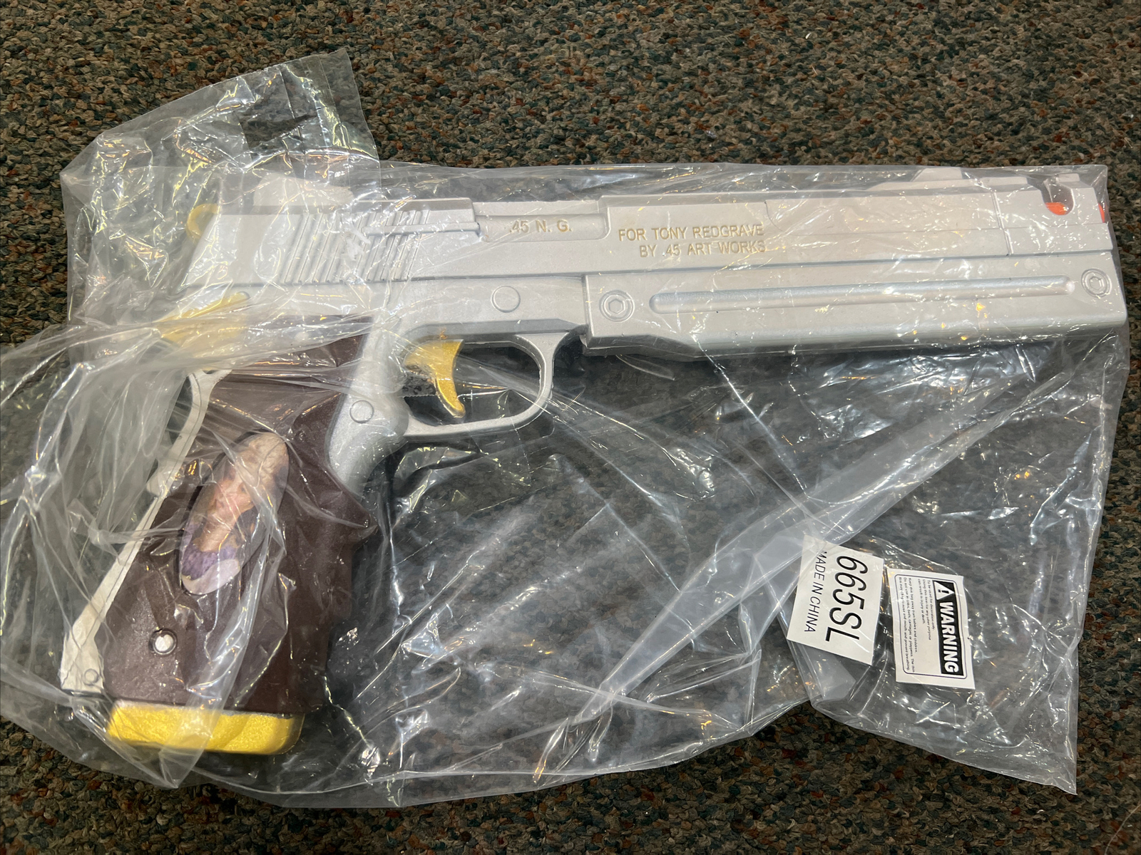 Devil May Cry Ebony and Ivory Pair Dante 1:1 Pistol Props Replica Cosplay Foam