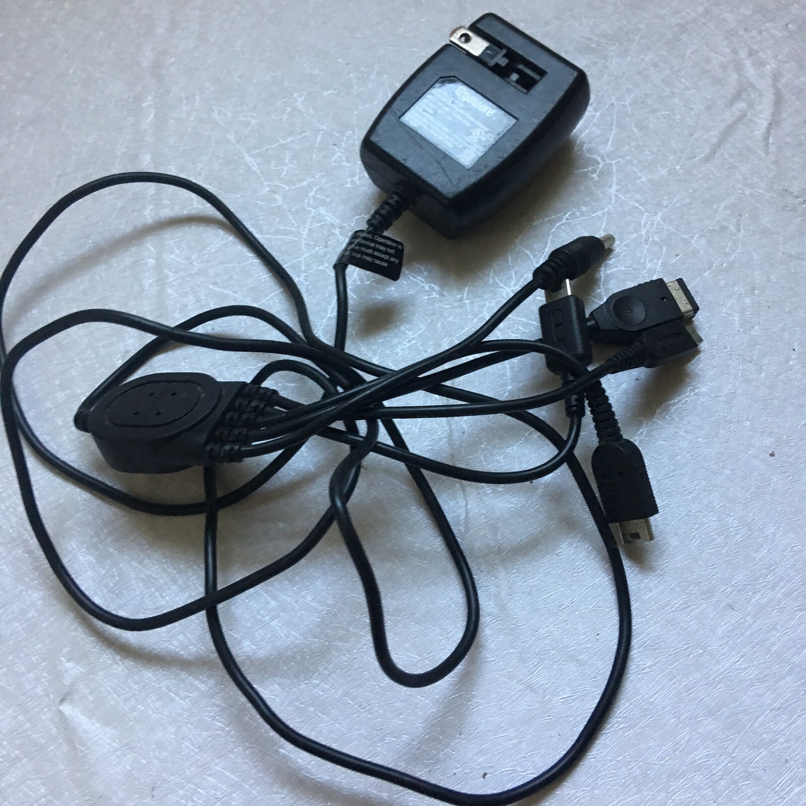 Gigaware Universal 5V-2A Gaming AC Power Adapter Multi-Connector 26-1436