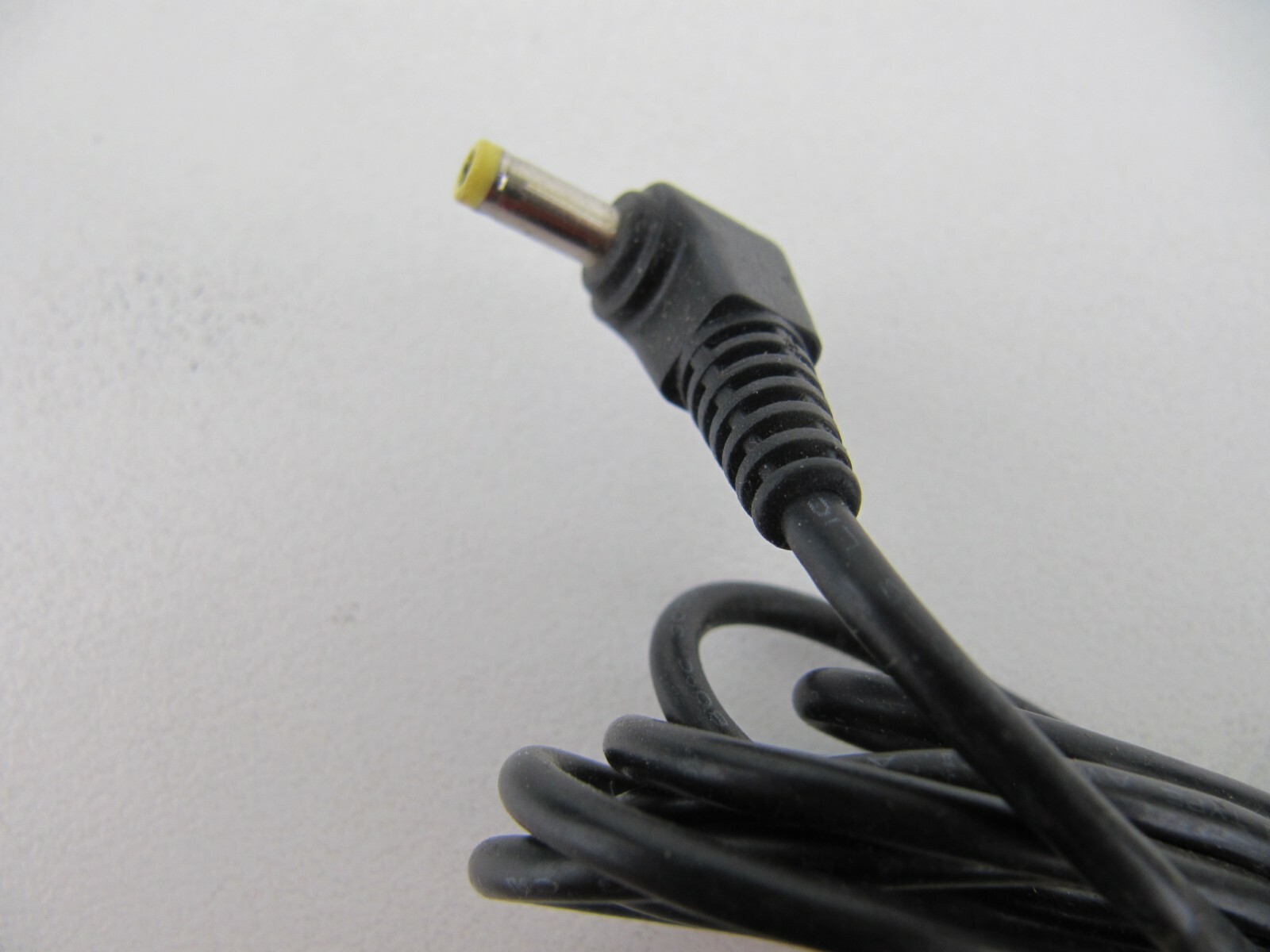 SONY PSP POWER ADAPTER PSP-100 5V 2A 2000MA AC ADAPTOR GENUINE ORIGINAL