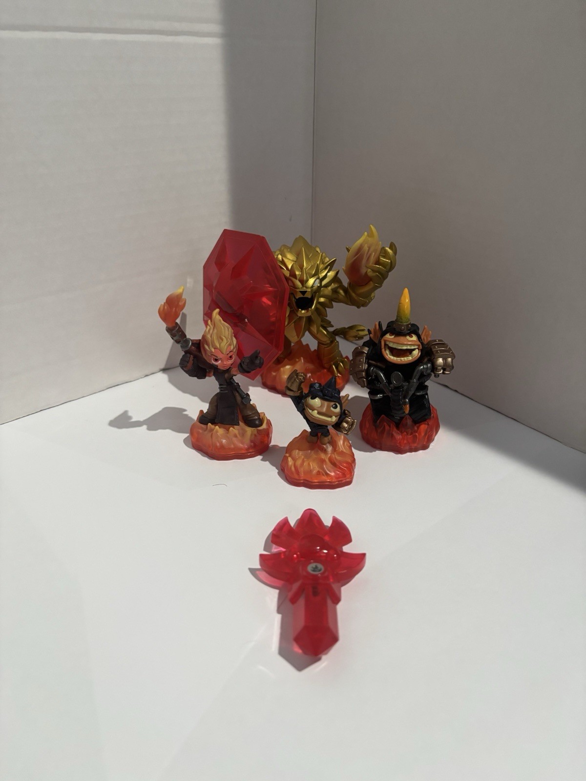 A large batch of skylanders Check The Description For More Info