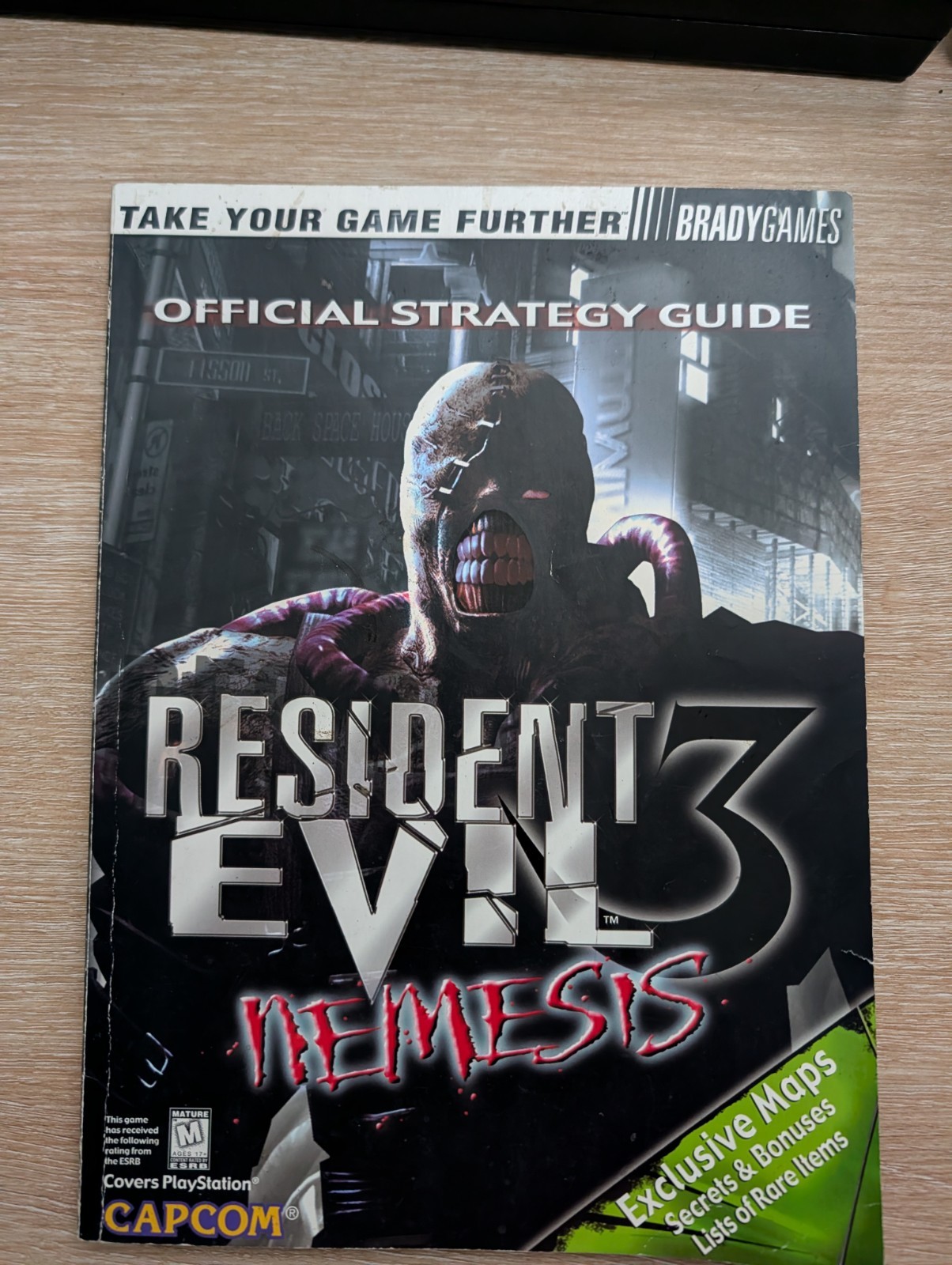 BradyGames Resident Evil 3 Nemesis Strategy Guide Exclusive Maps Bonus Strategi…