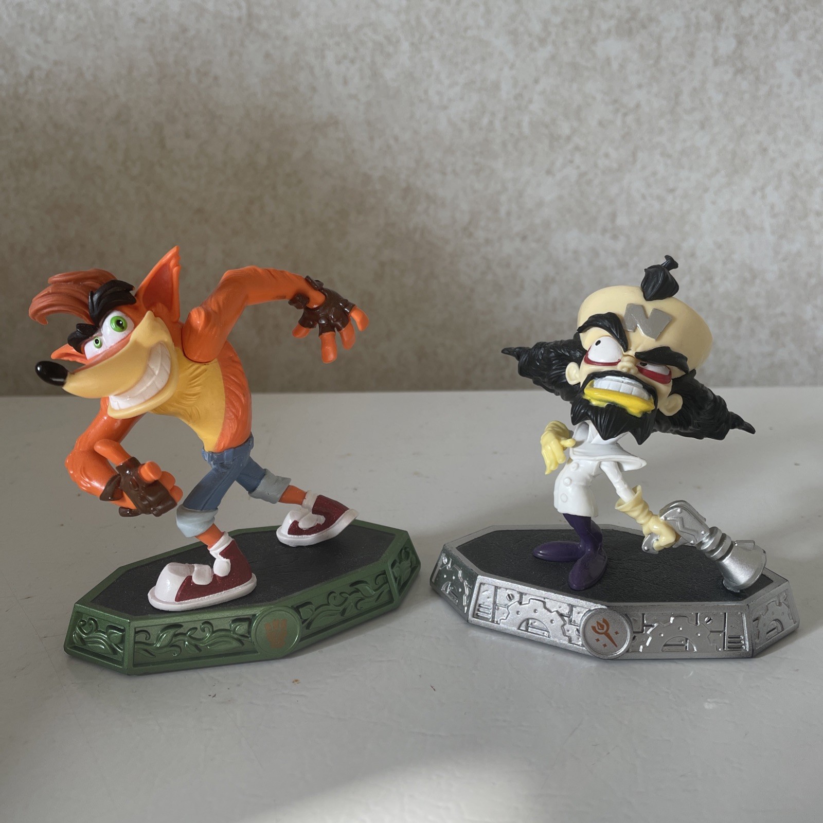 Activision Skylanders Imaginators Sensei Crash Bandicoot and Dr Neo Cortex A