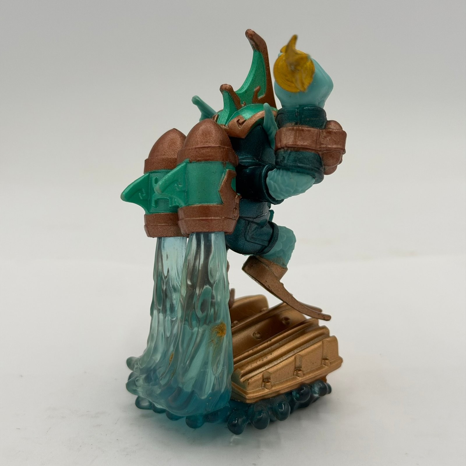 Skylanders SuperChargers Deep Dive Gill Grunt Water Character Figure