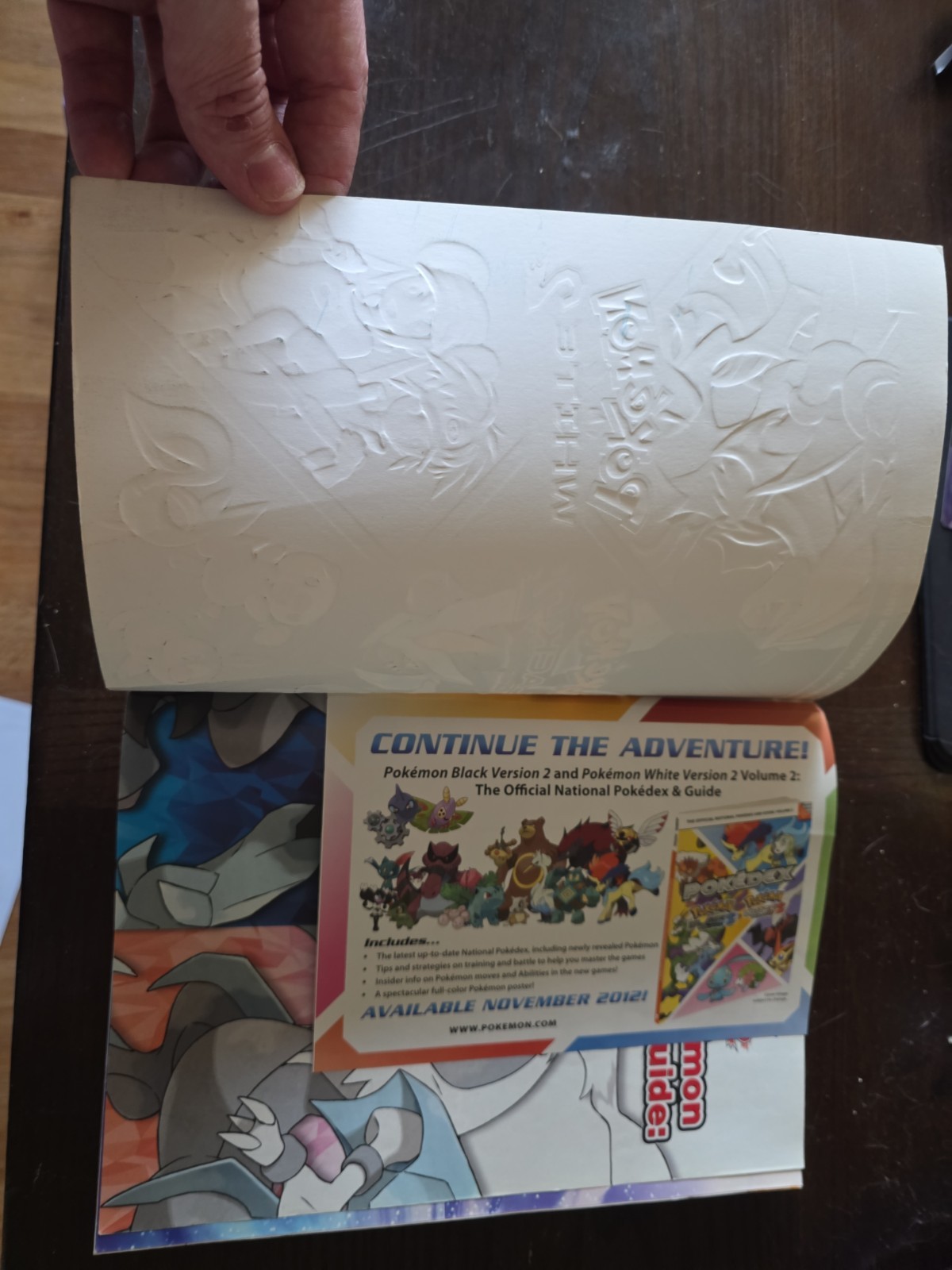 Pokemon Black 2 & White 2 Official Strategy Guide Unova Vol 1 with Poster/Map