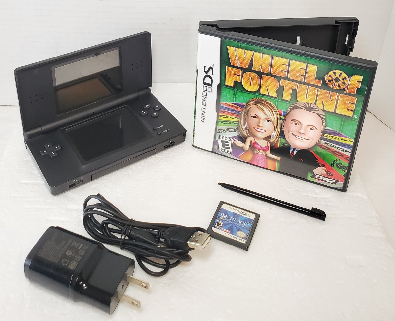 Nintendo DS Lite Onyx Black (USG-001) with Charger Stylus & 2 Games TESTED ✅️