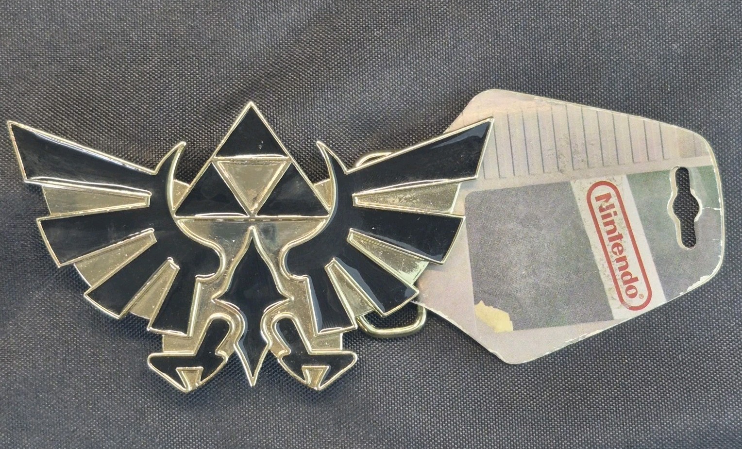 NEW The Lengend of Zelda Twilight Princess Triforce Belt Buckle 2008 – Nintendo