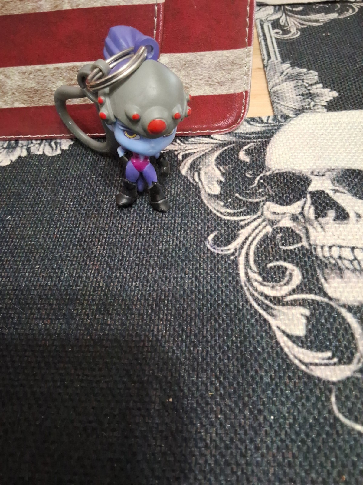 2017 Blizzard Entertainment Keychain/ Clip Overwatch Widow Maker