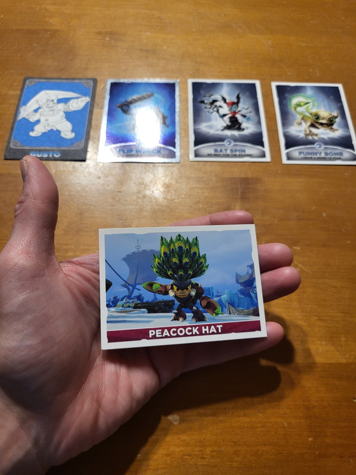 TOPPS Skylanders Swap Force SCORP PEACOCK HAT #97 Character Trading Card 2014