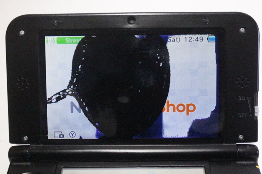 Nintendo 3DS XL Blue/Black Game Console-Cracked Top LCD-Plays Games-Parts Only