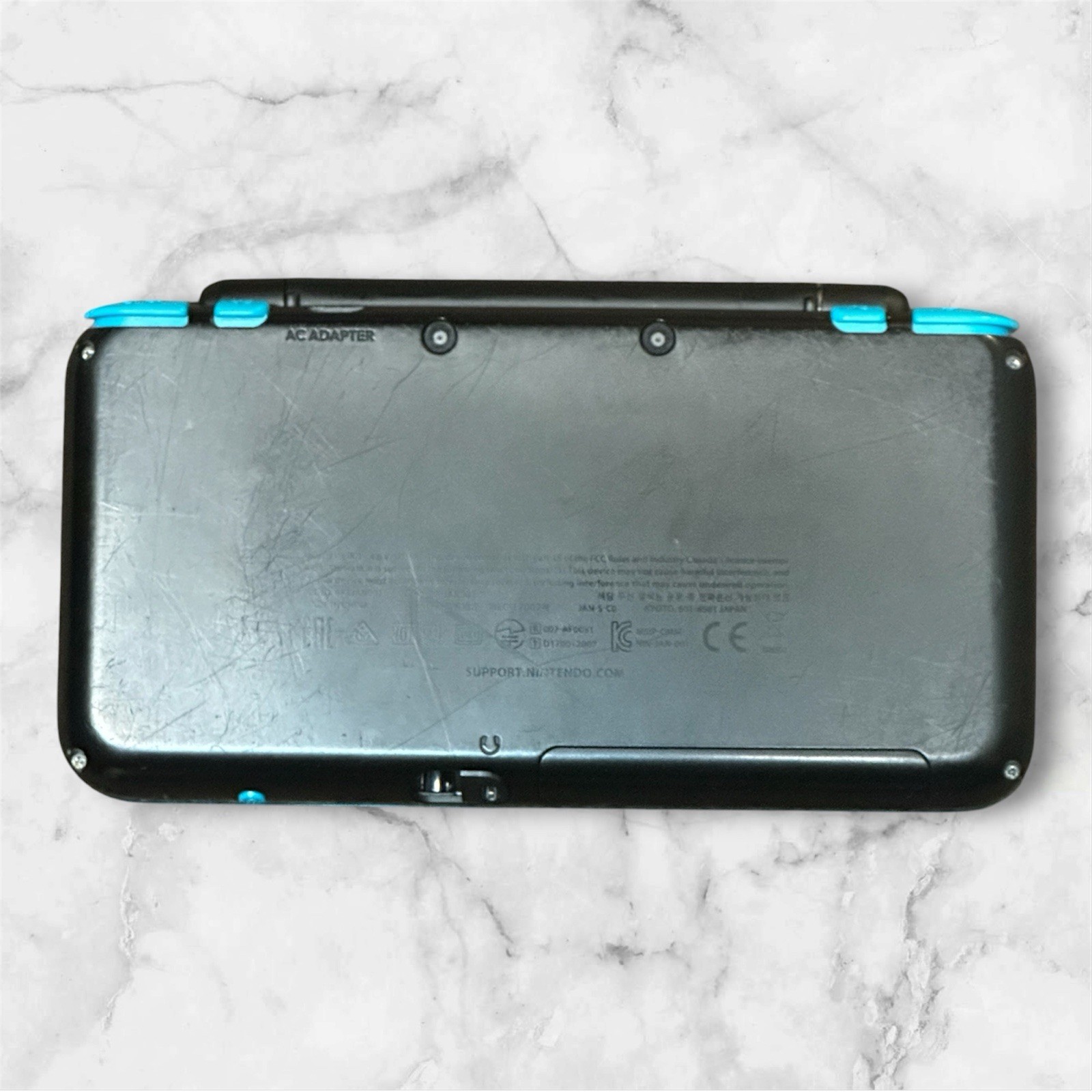 Nintendo 2DS XL Handheld System Turquoise Blue/Black
