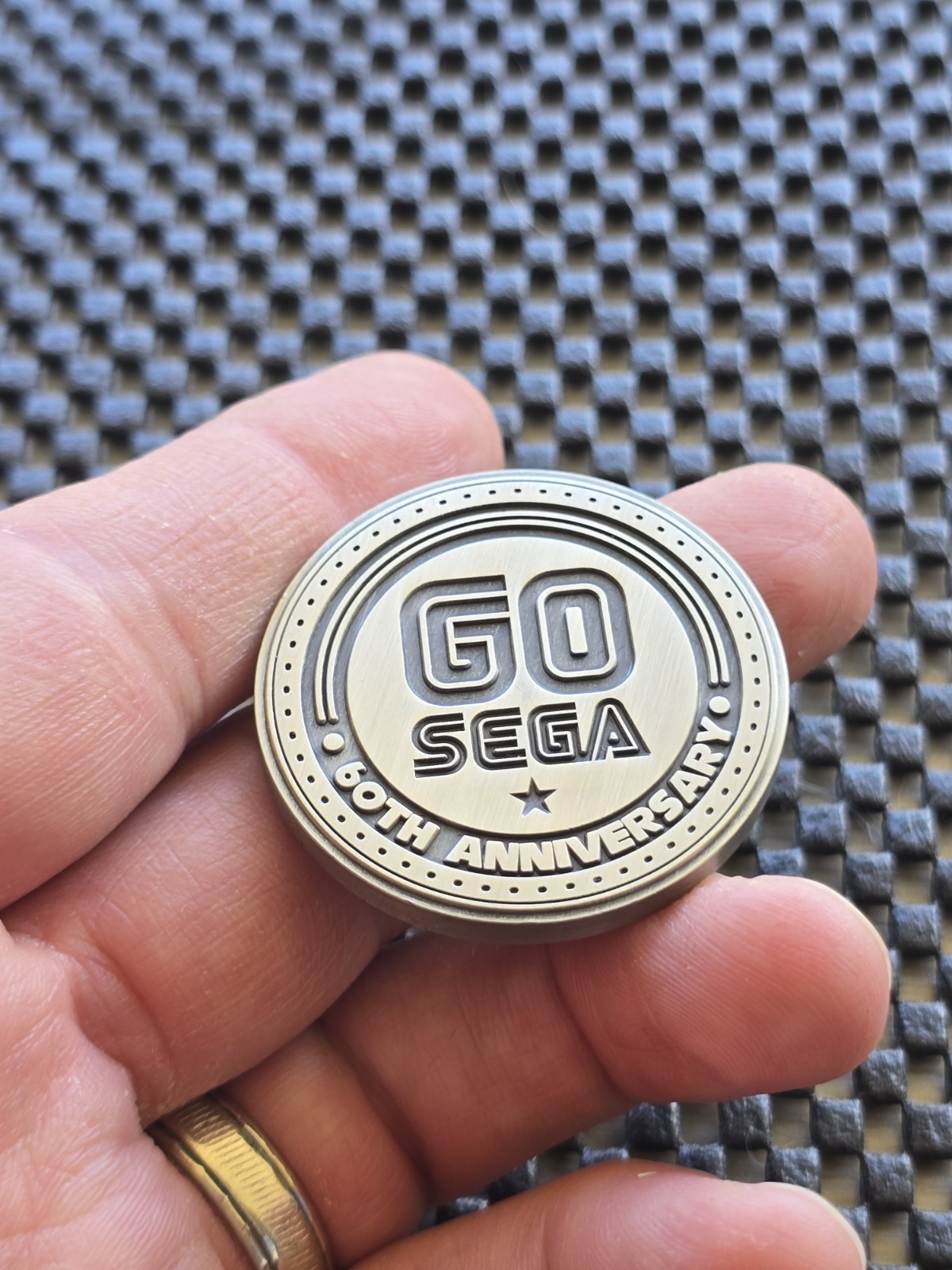 Sonic Hedgehog GO SEGA 60th Anniversary Coin Medal Rare GENESIS SATURN DREAMCAST