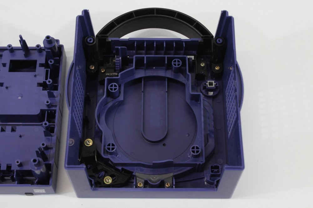 Nintendo GameCube OEM Replacement Console Shell Purple DOL-101 Cos.Damage #1