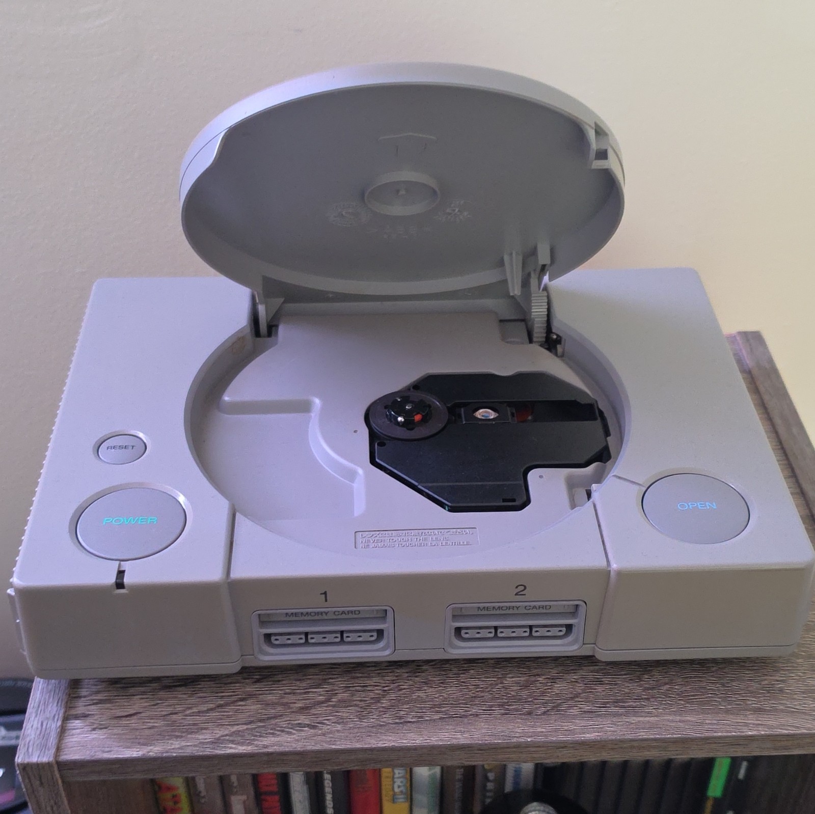 Sony PlayStation 1 PS1 Console SCPH-7501 NTSC-U/C w/ Controller & Memory Card