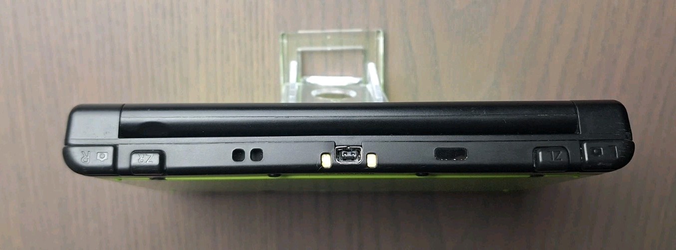 New Nintendo 3DS XL Lime Black | Charger + 32GB SD Card | Region Free