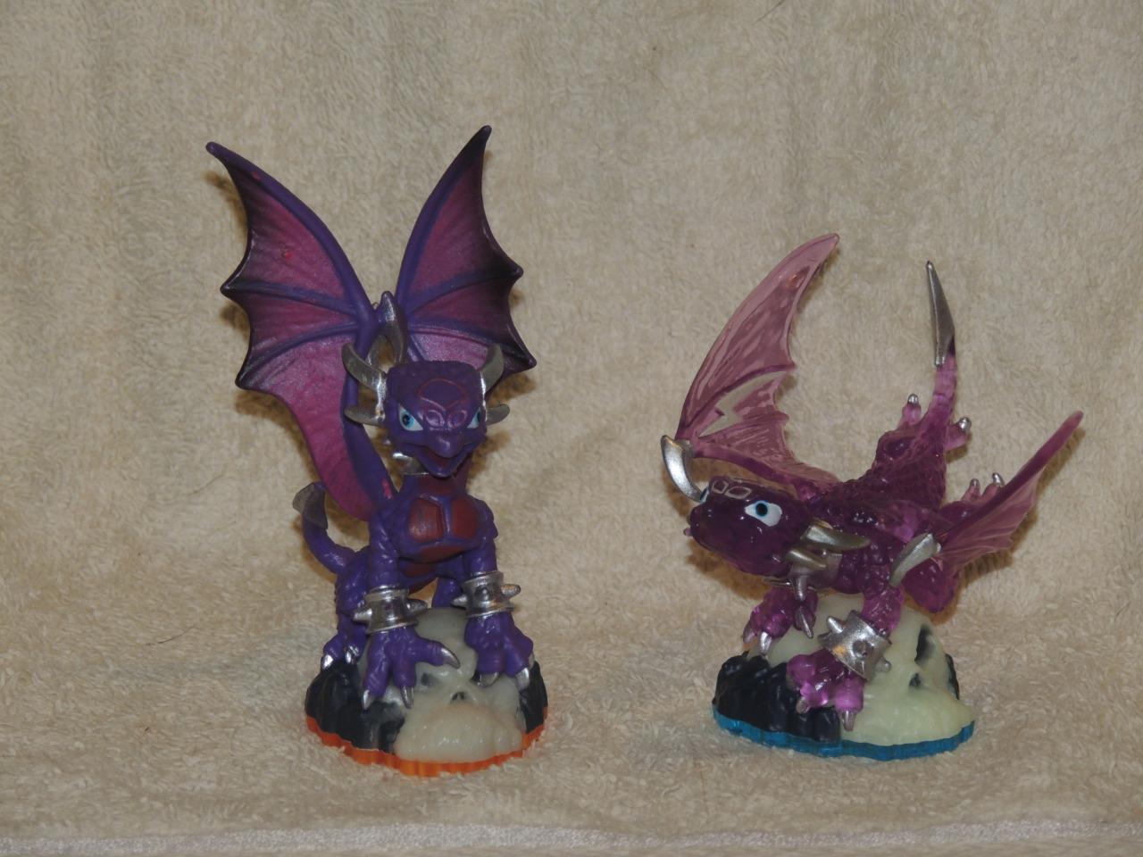 2 Skylanders Figures Swap Phantom Cynder (Blue Base) and Orange Base Cynder