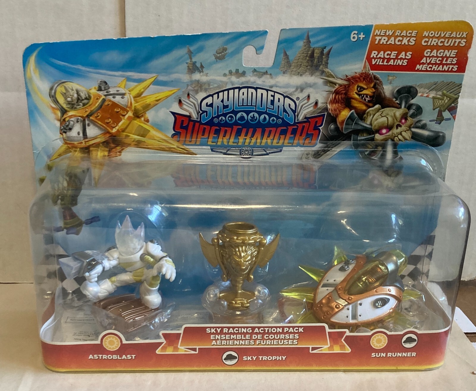 Skylander Supercharger Legendary Sky Racing Action Pack