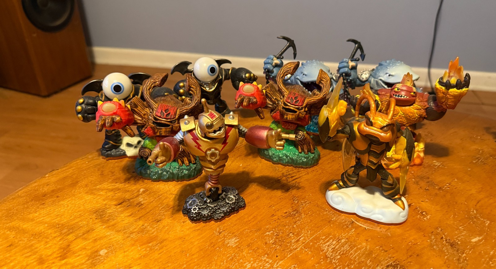 skylanders Giants ft Tree Rex, Bouncer, Swarm, Hot Head & more below