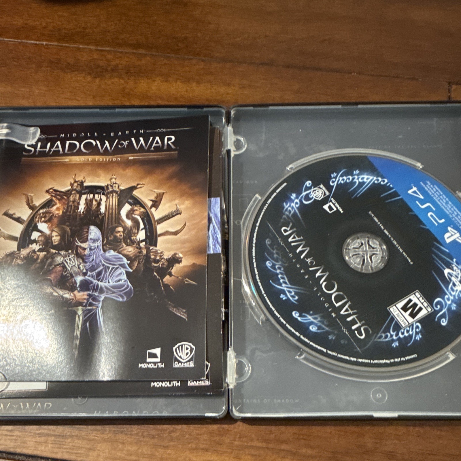 Warner Bros. Middle-earth: Shadow of War Gold Edition SteelBook (PS4) with game