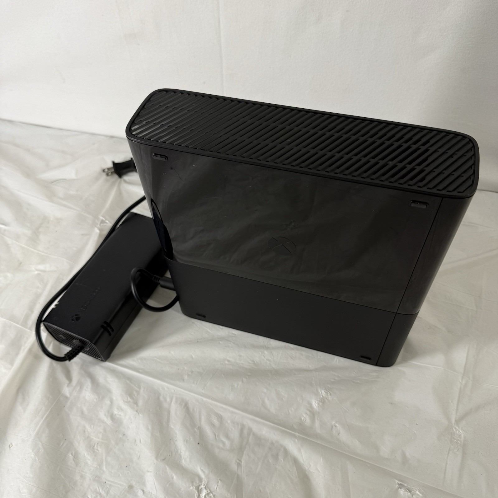 E1 Microsoft Xbox 360 E Console Black 250GB HDD Model 1538 Tested and Working