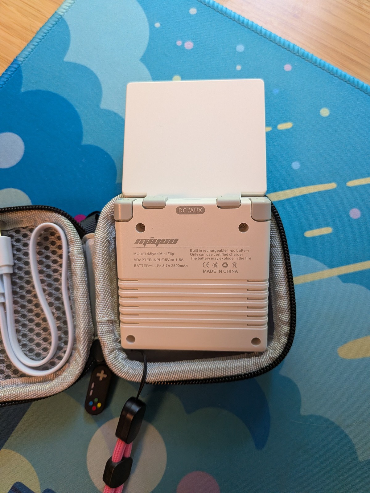 Miyoo Mini Flip, White, 64 GB microSD, Extras, Onion OS!