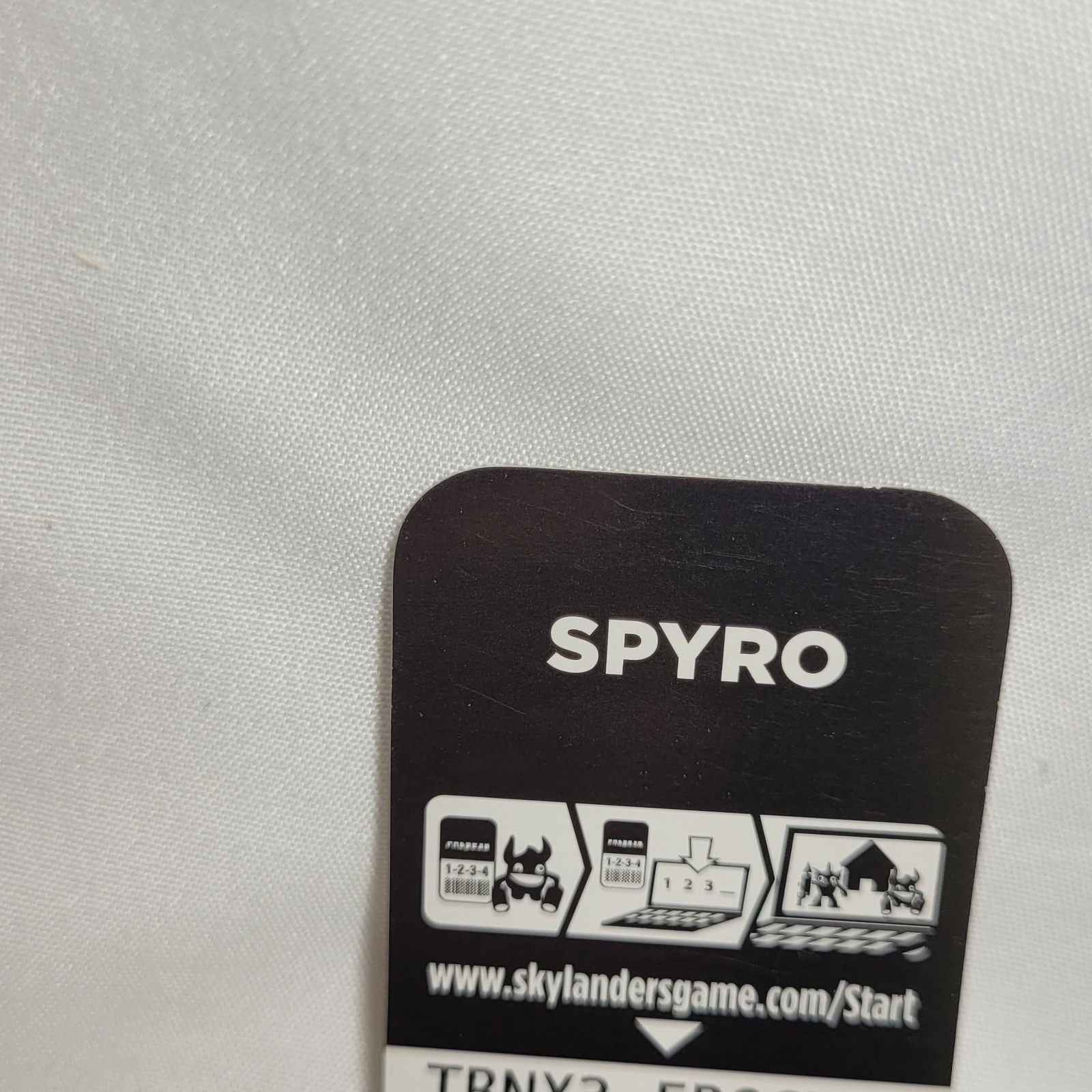 Skylanders Spyro’s Adventure SPYRO Character Figure-Trading Card-Web Code