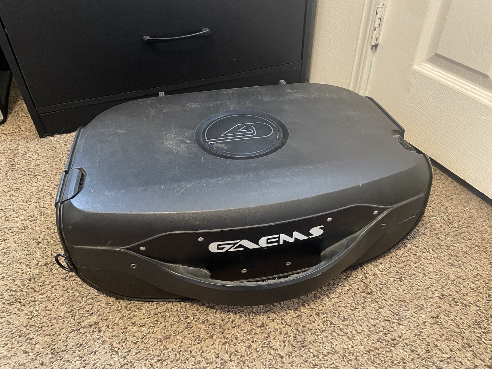 GAEMS G190 Vanguard Portable Gaming Case 19″ Monitor with Power and HDMI Cables